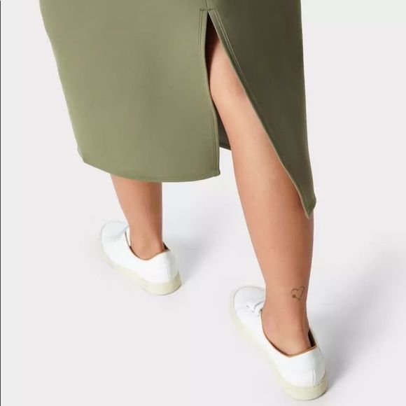 NWOT Sweaty Betty Grace Scuba Midi Oversized Sweatshirt Dress Moss Green - Picture 2 of 6